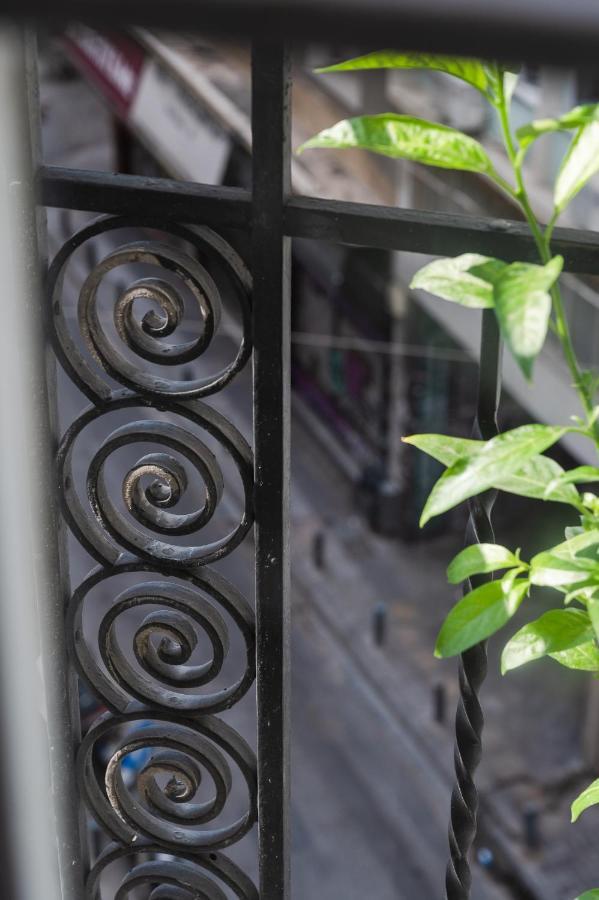 Polytimon, An Athenian Neoclassical Apartment Bagian luar foto