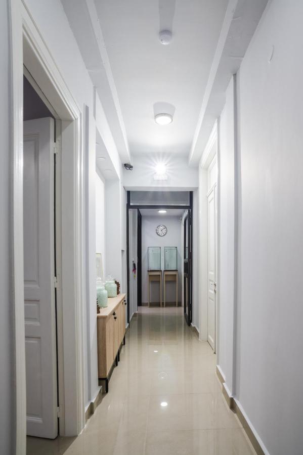 Polytimon, An Athenian Neoclassical Apartment Bagian luar foto