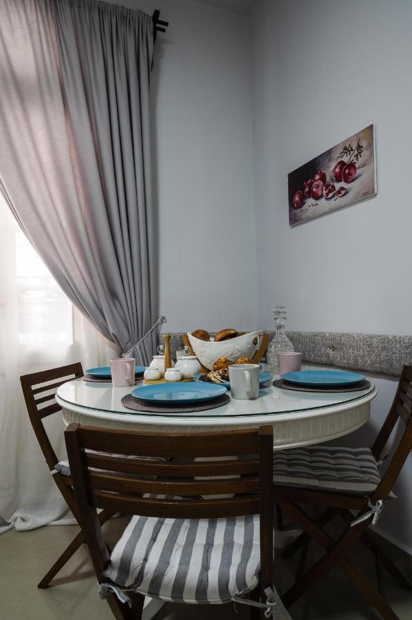 Polytimon, An Athenian Neoclassical Apartment Bagian luar foto