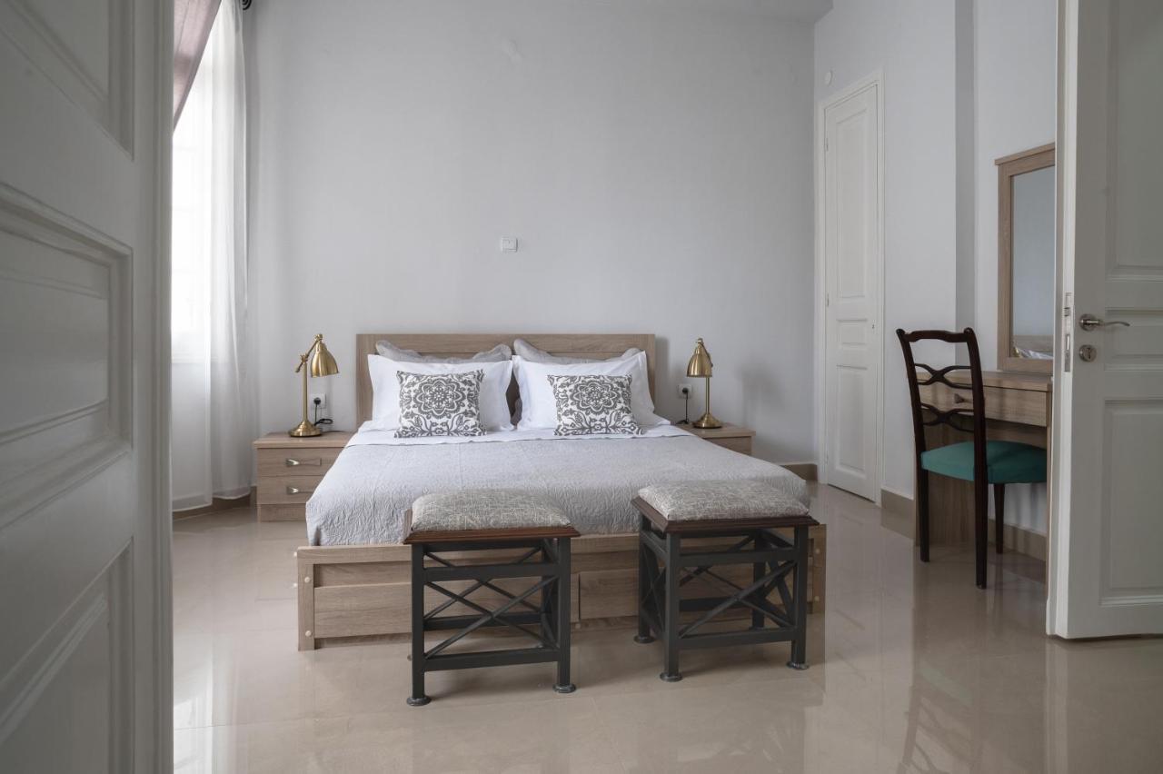 Polytimon, An Athenian Neoclassical Apartment Bagian luar foto